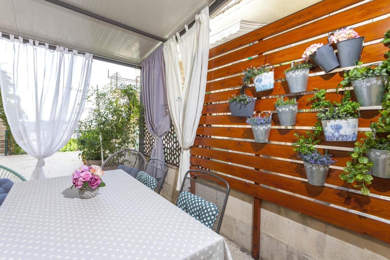 Apartments Maras Makarska Habitación foto